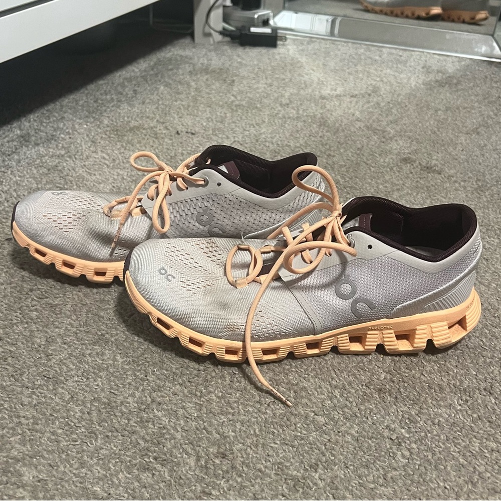 Women’s Cloud X On Running shoes